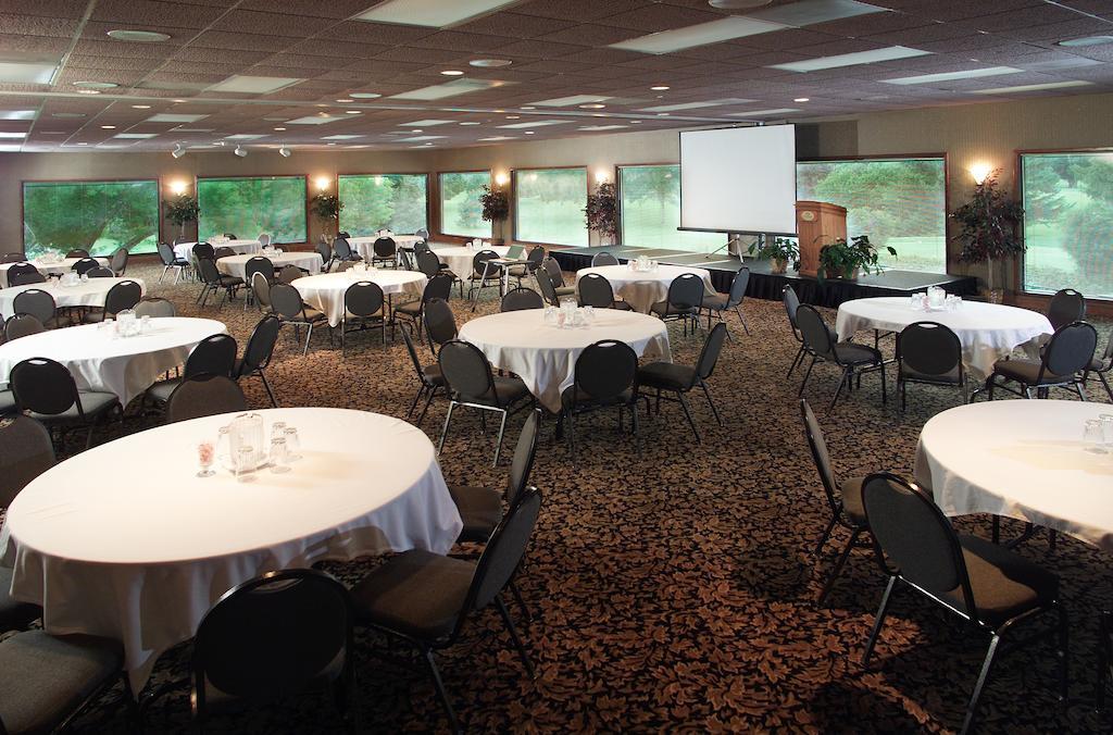 And Conference Center Hotel Okoboji