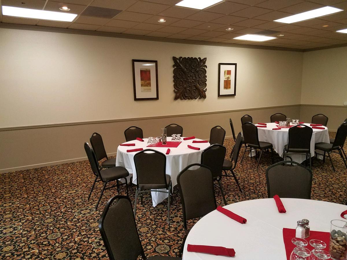 And Conference Center 3*