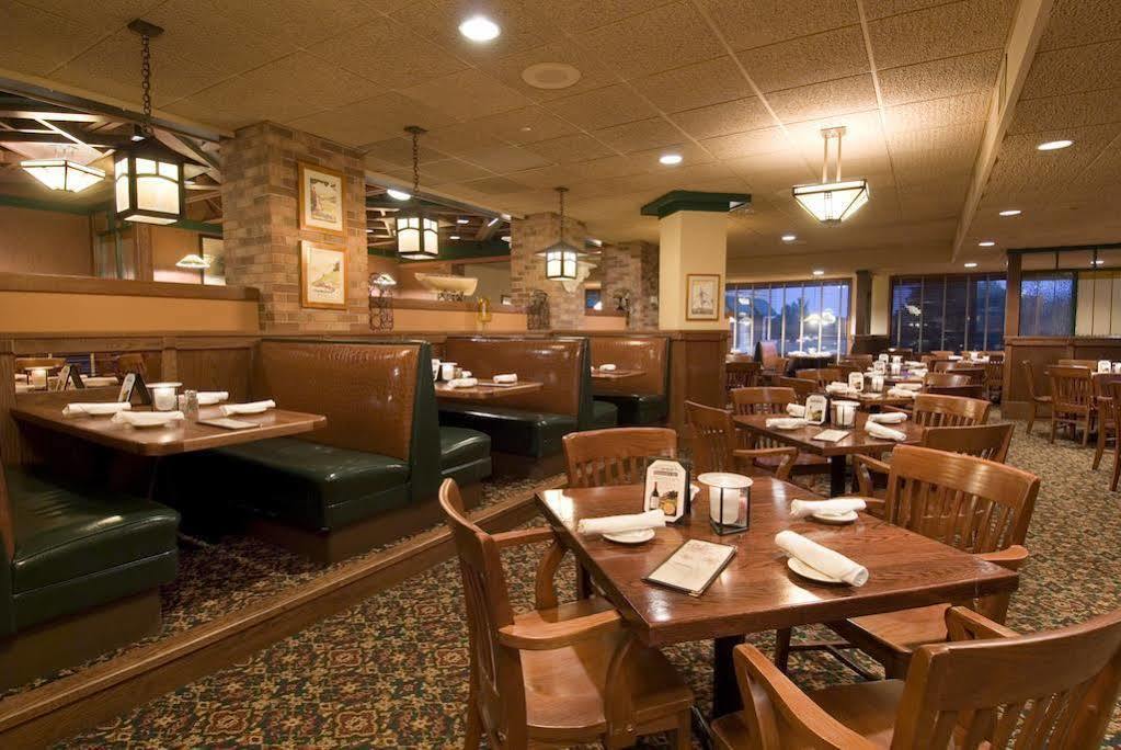 And Conference Center Hotel Okoboji
